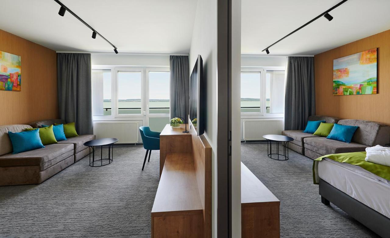 Hotel Otp Balatonszárszó Eksteriør bilde