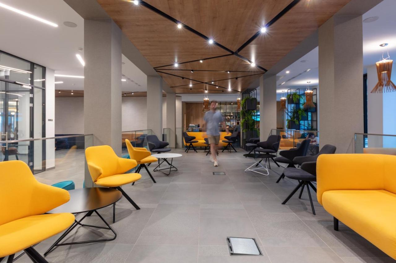 Hotel Otp Balatonszárszó Eksteriør bilde