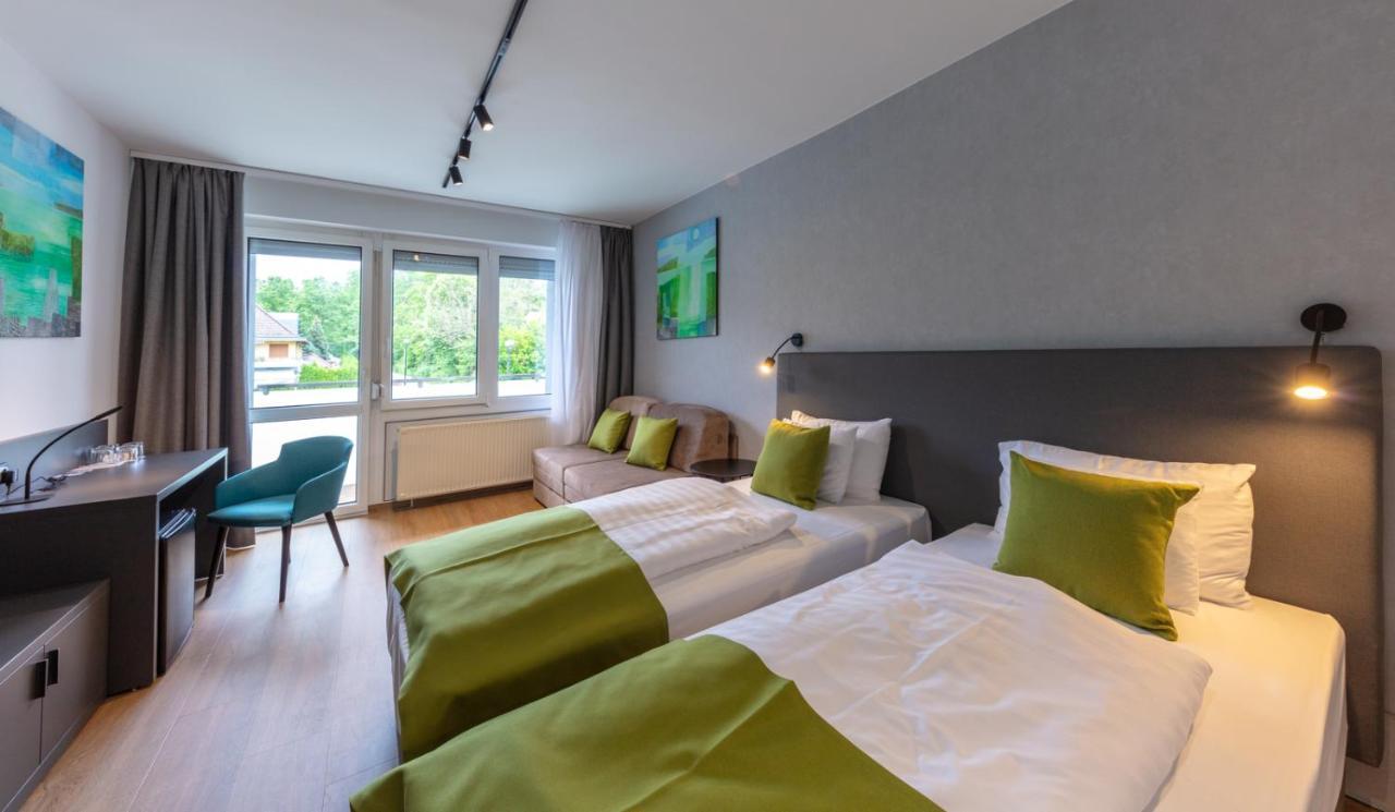 Hotel Otp Balatonszárszó Eksteriør bilde