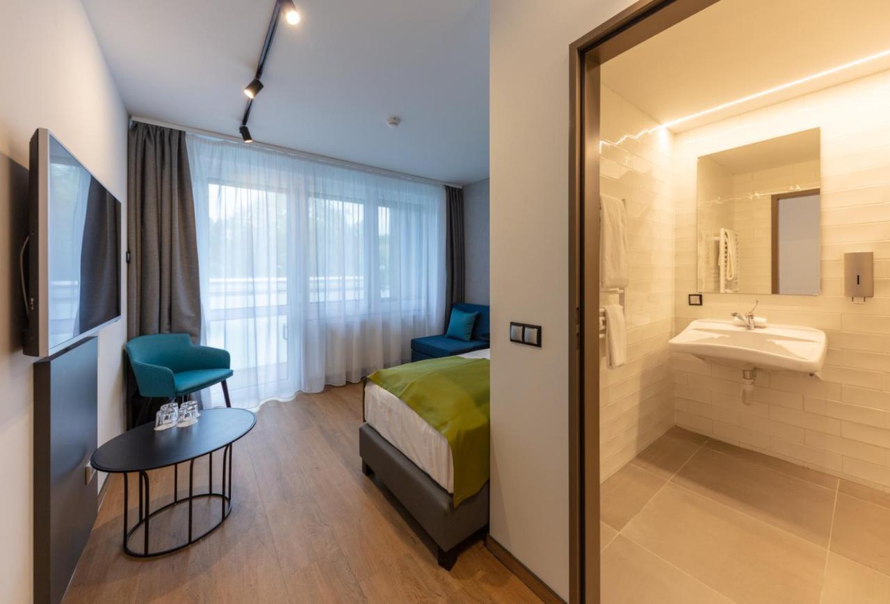 Hotel Otp Balatonszárszó Eksteriør bilde