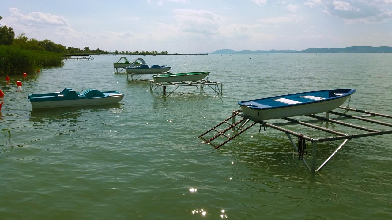 Hotel Otp Balatonszárszó Eksteriør bilde
